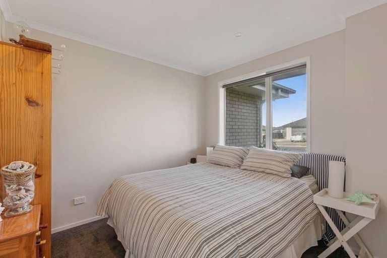 Photo of property in 2 Balmore Crescent, Pokeno, 2402