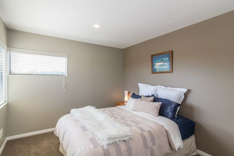 Photo of property in 4 Avion Terrace, Raumati Beach, Paraparaumu, 5032