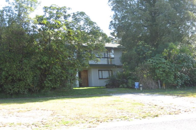 Photo of property in 21 Kaiuru Avenue, Pukawa Bay, Turangi, 3381