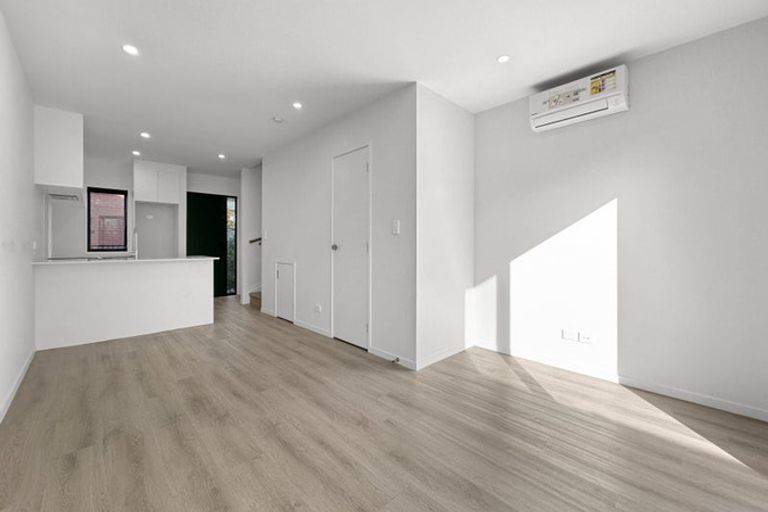 Photo of property in 28 Timata Lane, Favona, Auckland, 2024