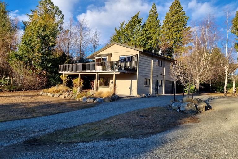 Photo of property in 5 Mackenzie Street, Lake Tekapo, 7999
