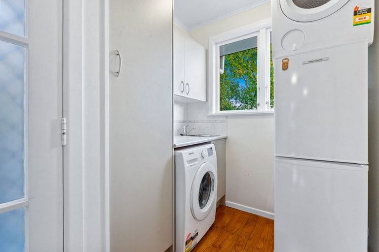 Photo of property in 23 Hutchinsons Road, Bucklands Beach, Auckland, 2014