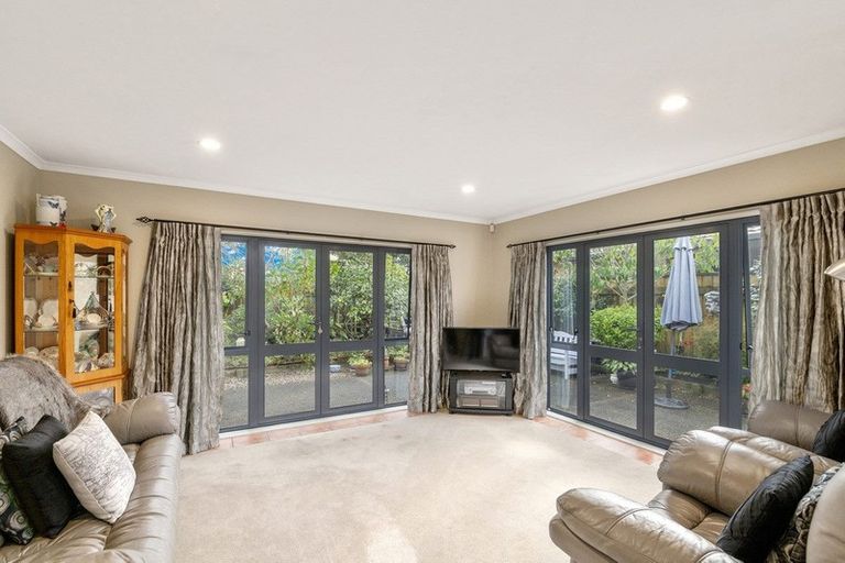 Photo of property in 162 Guildford Drive, Paraparaumu Beach, Paraparaumu, 5032