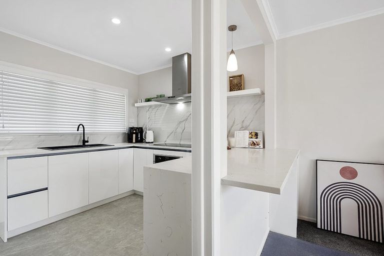 Photo of property in 1/56a Taharoto Road, Takapuna, Auckland, 0622