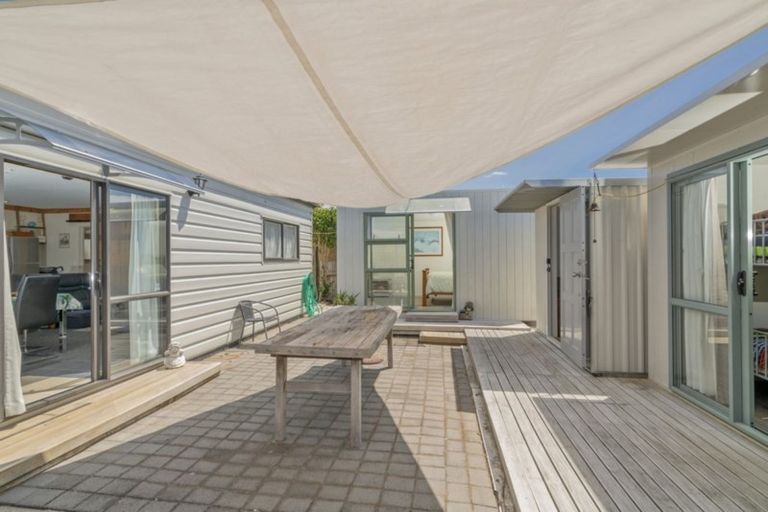 Photo of property in 11 Dotterel Place, Whitianga, 3510