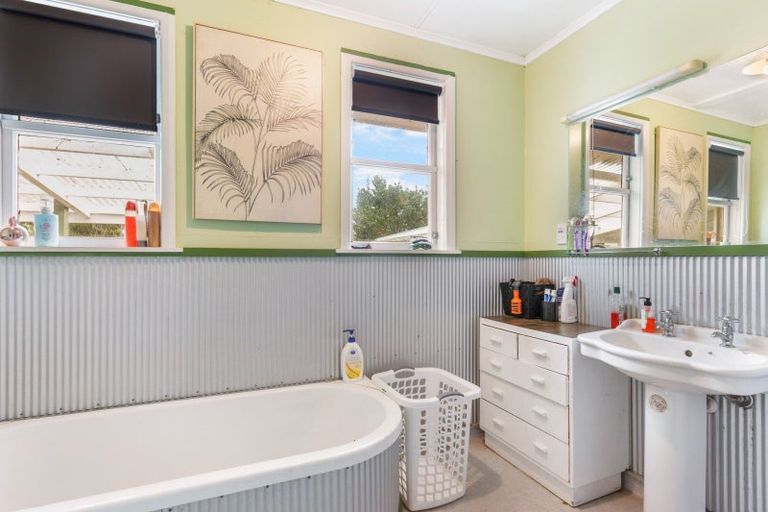 Photo of property in 1797 State Highway 3, Awahuri, Palmerston North, 4479