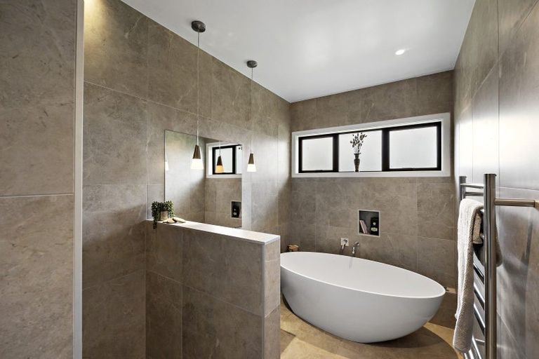 Photo of property in 212 Monument Road, Clevedon, Papakura, 2582