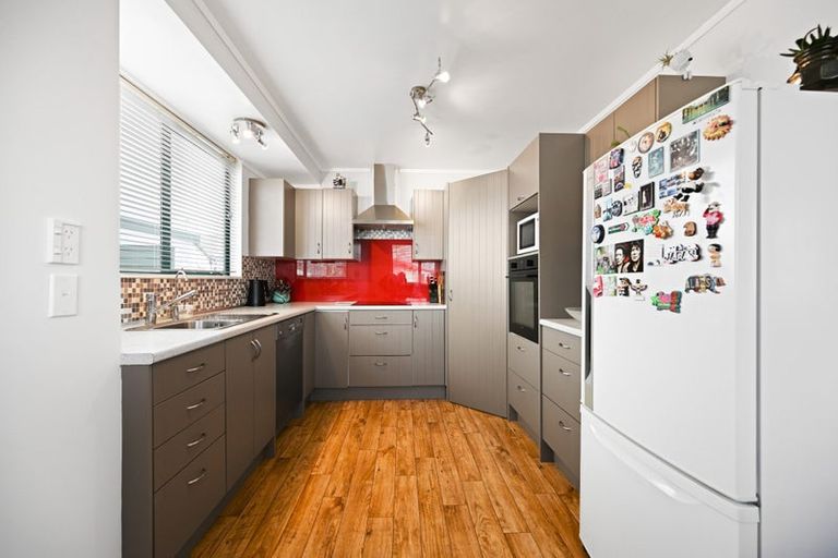 Photo of property in 37 Shelley Jane Place, Dinsdale, Hamilton, 3204