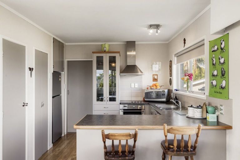 Photo of property in 10 Bay Street, Matua, Tauranga, 3110