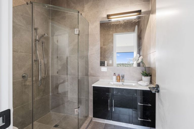 Photo of property in 57 Upper Harbour Drive, Greenhithe, Auckland, 0632