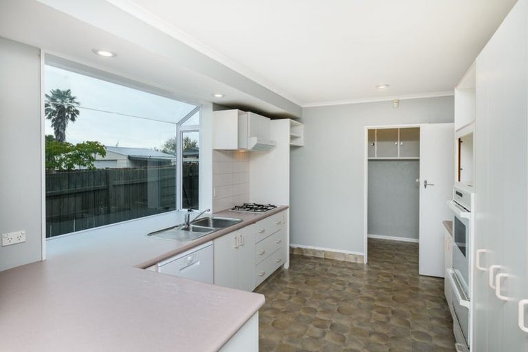 Photo of property in 14 Apollo Parade, Milson, Palmerston North, 4414