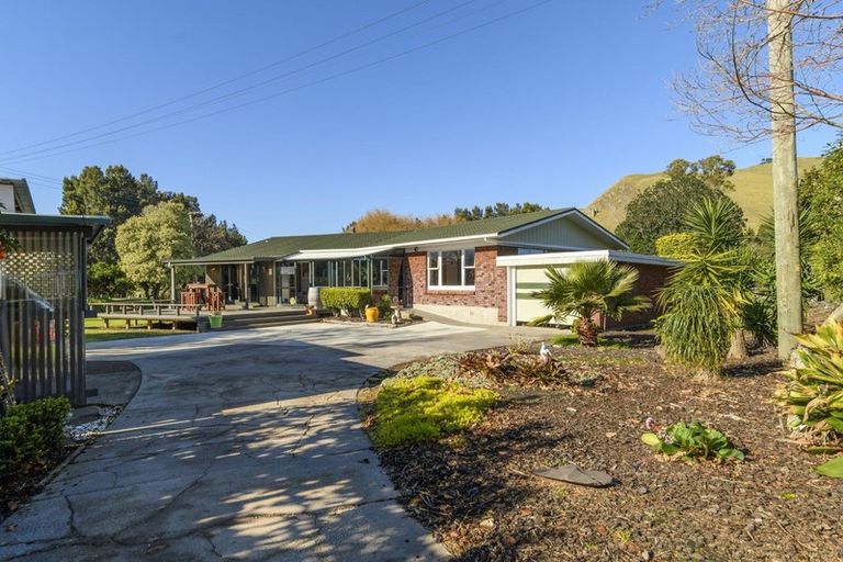 Photo of property in 1222 Welcome Bay Road, Papamoa, Te Puke, 3187