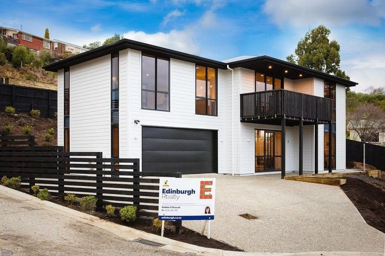 Photo of property in 29 Brugh Place, Andersons Bay, Dunedin, 9013