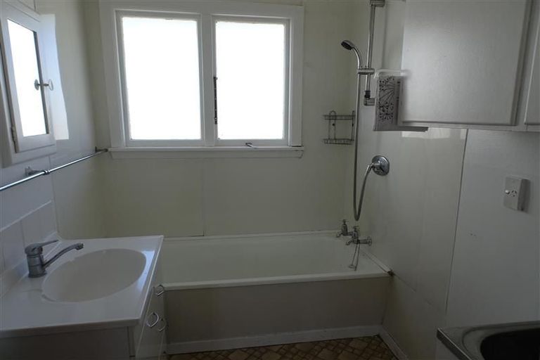 Photo of property in 1/610 Barbadoes Street, Edgeware, Christchurch, 8013