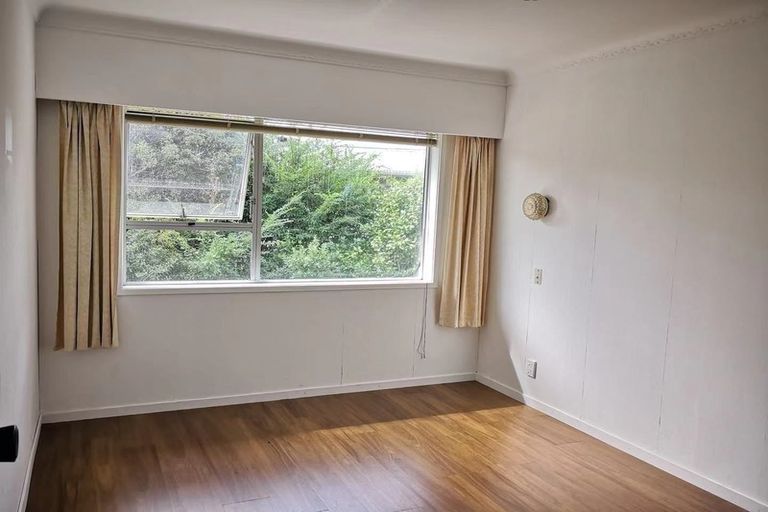 Photo of property in 1/454 East Coast Road, Windsor Park, Auckland, 0630