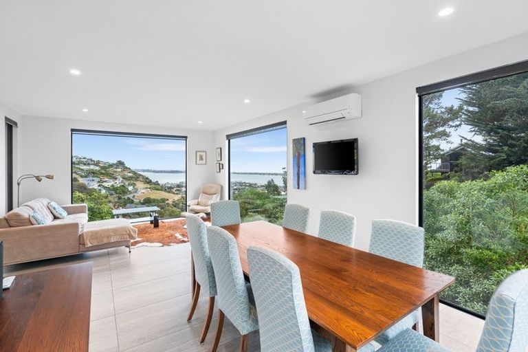 Photo of property in 8a Mandalay Lane, Redcliffs, Christchurch, 8081