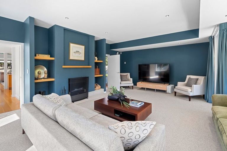 Photo of property in 97 Oxford Street, Martinborough, 5711