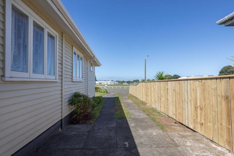 Photo of property in 41 Christian Street, Dannevirke, 4930