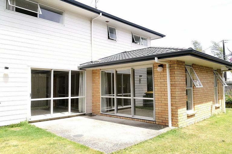 Photo of property in 17a James Road, Manurewa, Auckland, 2102