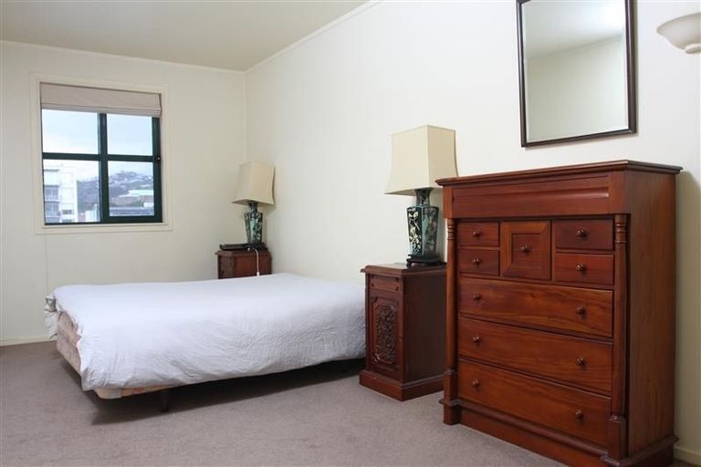 Photo of property in Tennyson Apartments, 8/25 Tennyson Street, Te Aro, Wellington, 6011