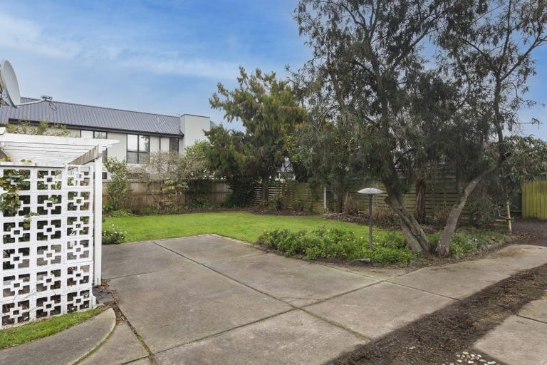 Photo of property in 32 Hawthorne Street, Strowan, Christchurch, 8052