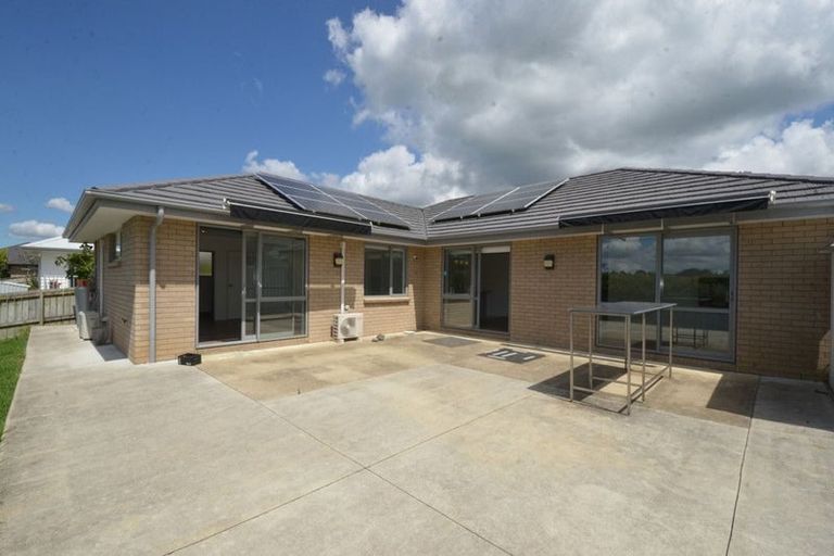 Photo of property in 56 Helenslee Road, Pokeno, 2402