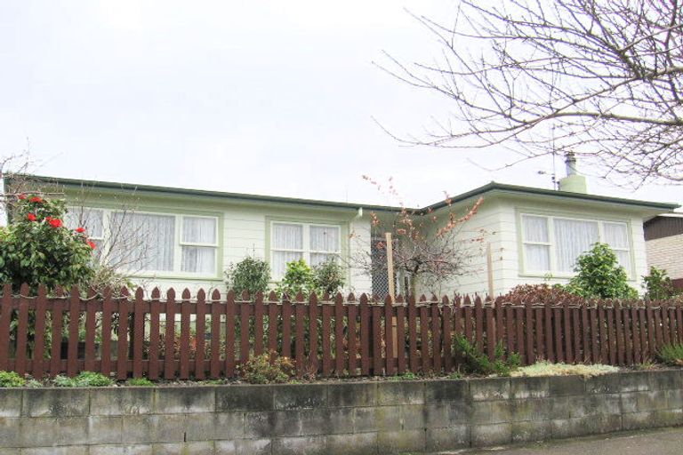 Photo of property in 20 Dewe Avenue, Feilding, 4702