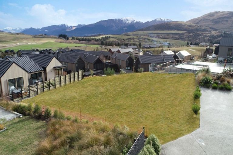 Photo of property in 5 Falconer Rise, Jacks Point, Queenstown, 9371