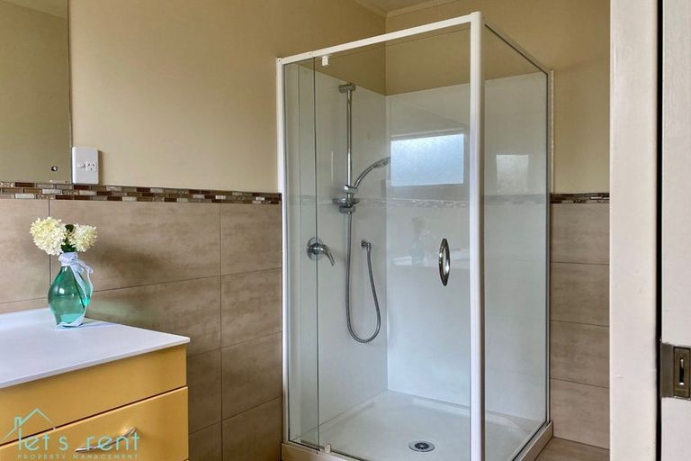 Photo of property in 42 Kokako Rise, Papakura, 2110