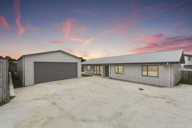 Photo of property in 24 Poplar Grove, Feilding, 4702