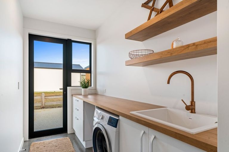 Photo of property in 9 Bull Ridge, Wanaka, 9305