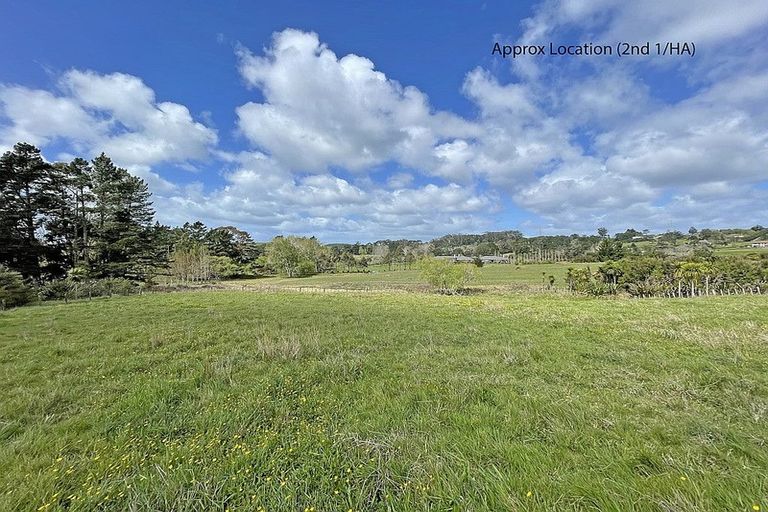 Photo of property in 42 Spur Road, Stillwater, Silverdale, 0993