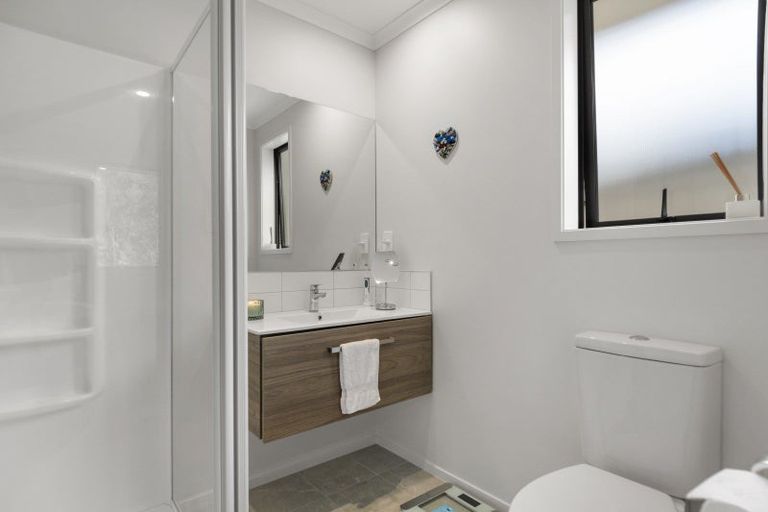 Photo of property in 12 Winspear Place, Omokoroa, 3114