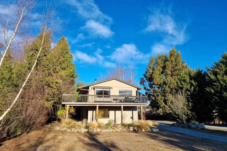Photo of property in 5 Mackenzie Street, Lake Tekapo, 7999