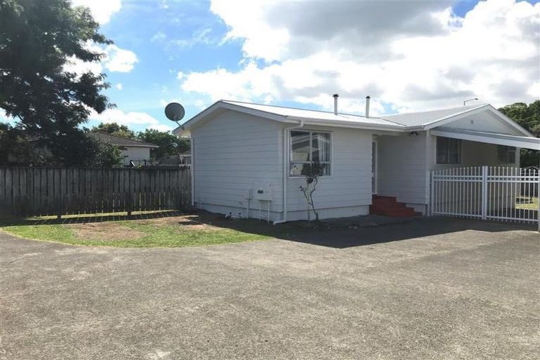 Photo of property in 14 Court Town Close, Mangere, Auckland, 2022
