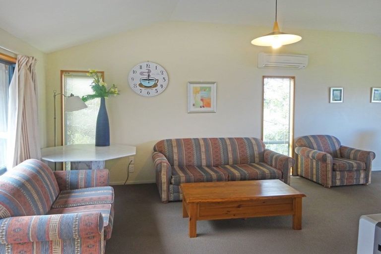 Photo of property in 16a Dart Place, Fernhill, Queenstown, 9300
