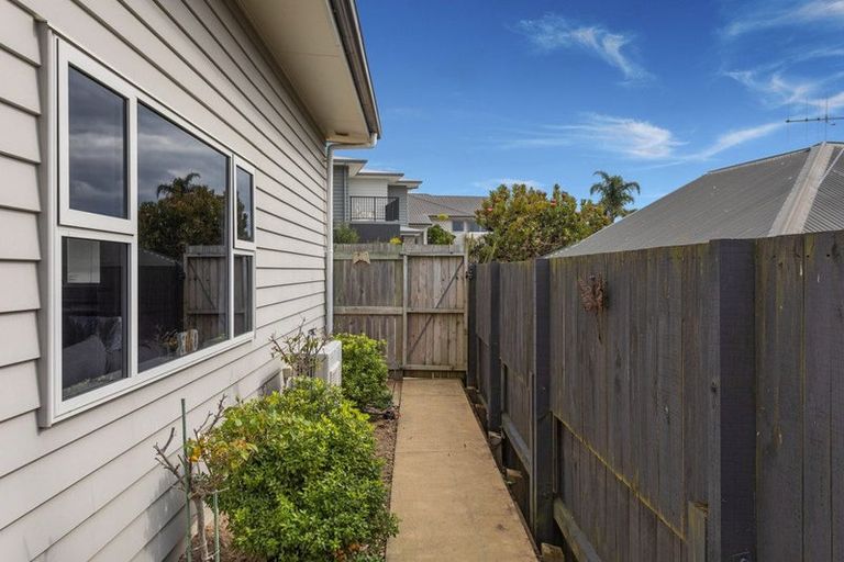 Photo of property in 6 Omega Place, Coastlands, Whakatane, 3120