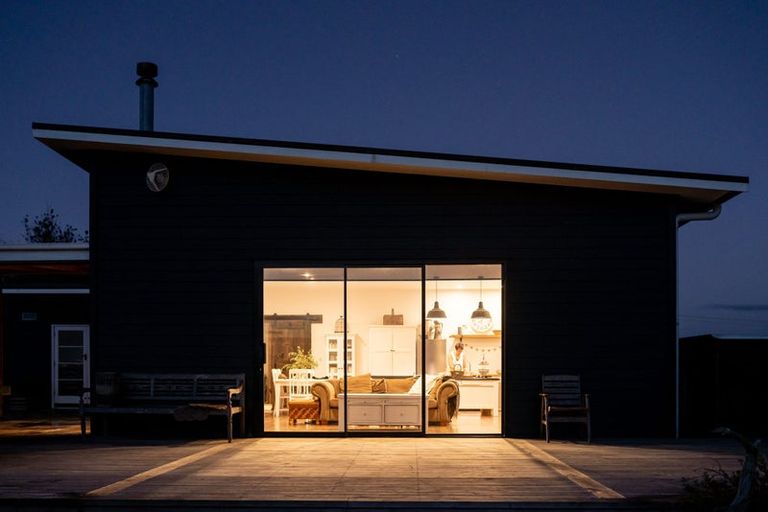 Photo of property in 1470 Oneriri Road, Kaiwaka, 0573