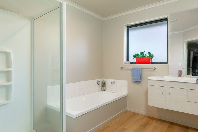 Photo of property in 2 Kingwell Drive, Springlands, Blenheim, 7201