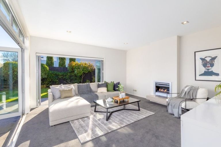 Photo of property in 17a Taylors Avenue, Bryndwr, Christchurch, 8052