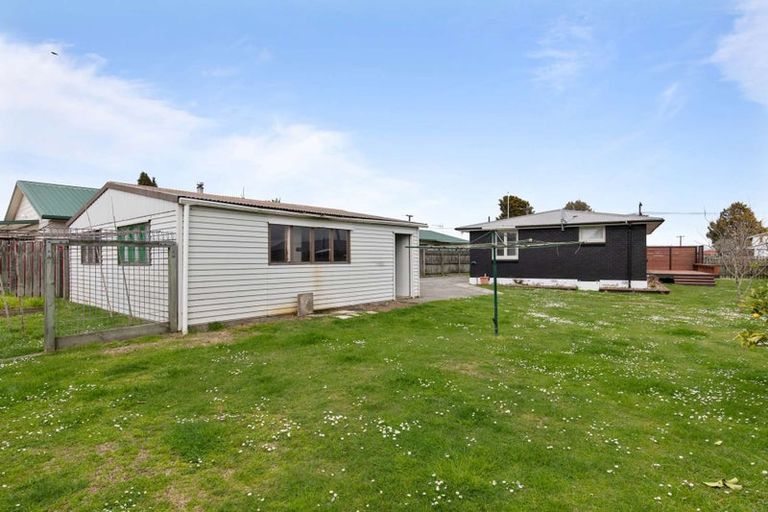 Photo of property in 15 Sunrise Avenue, Owhata, Rotorua, 3010