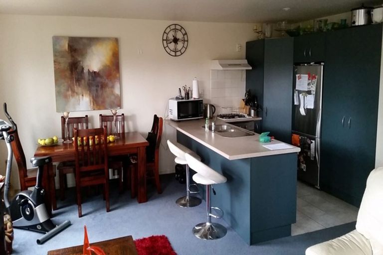 Photo of property in 14/3 Orwell Road, Greenhithe, Auckland, 0632