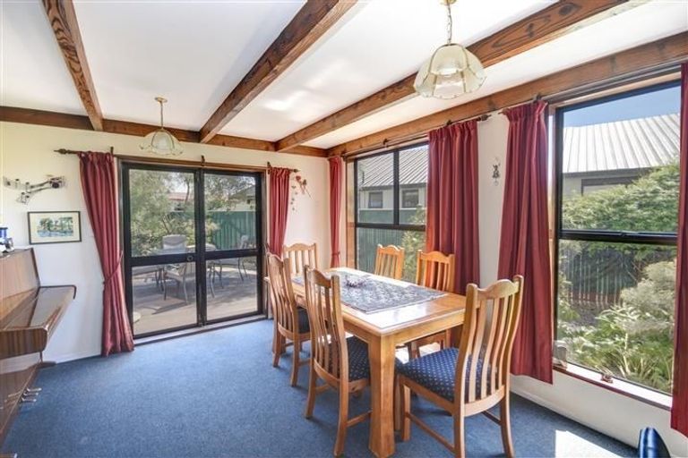 Photo of property in 10 Kent Place, Mosgiel, 9024