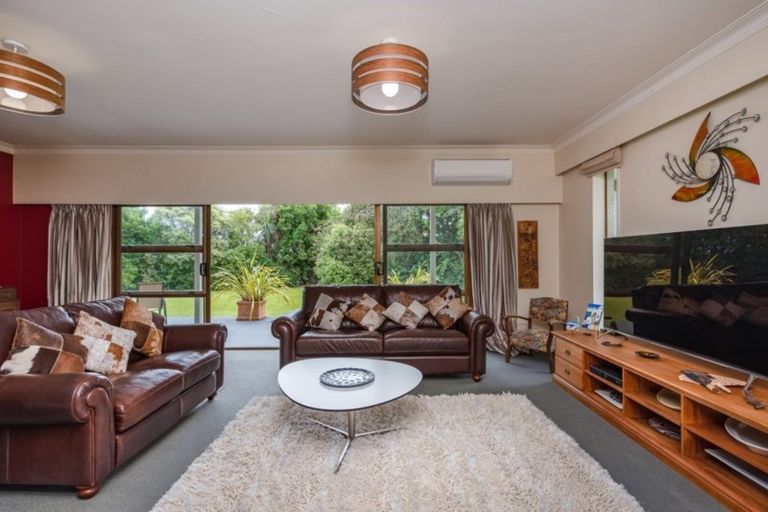 Photo of property in 46 North Manakau Road, Manakau, Levin, 5573