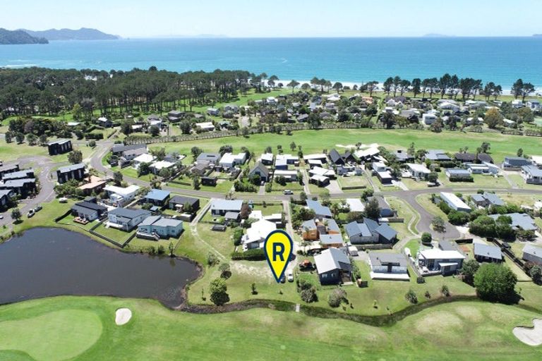 Photo of property in 124 The Fairway, Matarangi, Whitianga, 3592