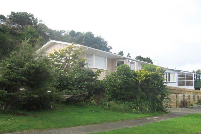 Photo of property in 9 Laburnum Grove, Maungaraki, Lower Hutt, 5010