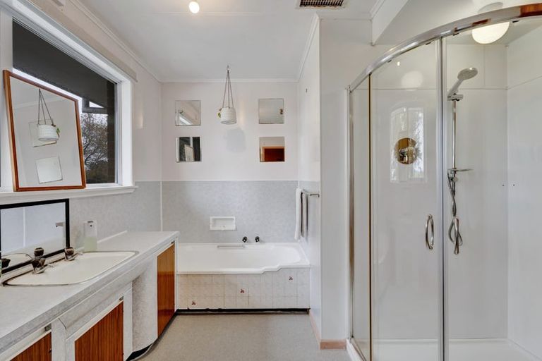 Photo of property in 1634 Mountain Road, Inglewood, 4386