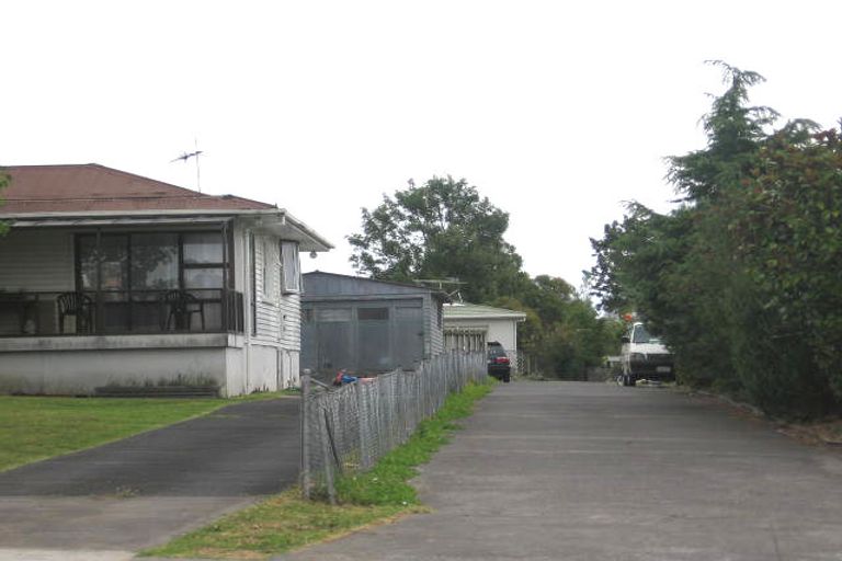 Photo of property in 1/256a Birkdale Road, Birkdale, Auckland, 0626