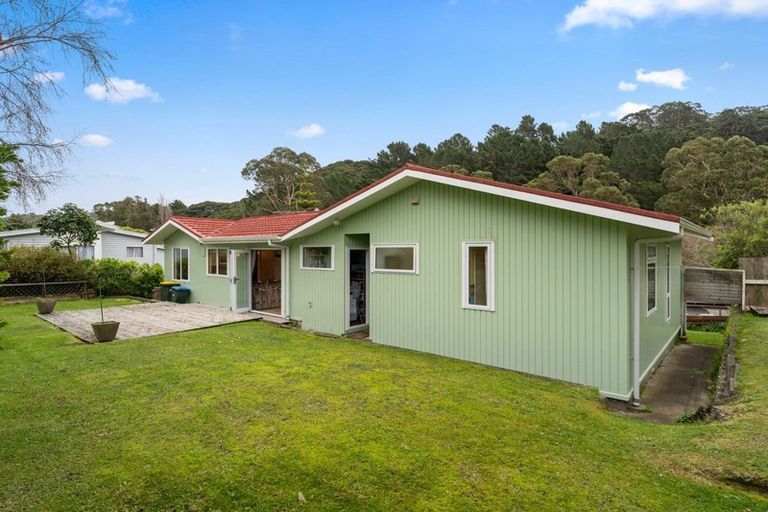 Photo of property in 85 Spinnaker Drive, Whitby, Porirua, 5024