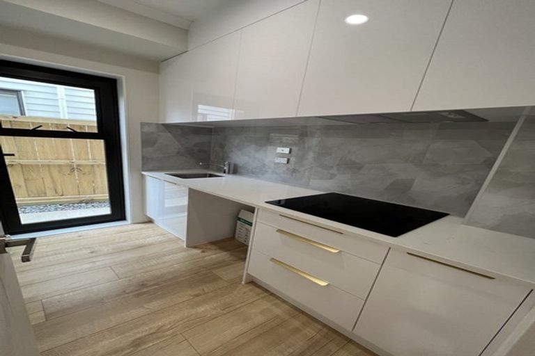 Photo of property in 9 Clonmany Road, Flat Bush, Auckland, 2019